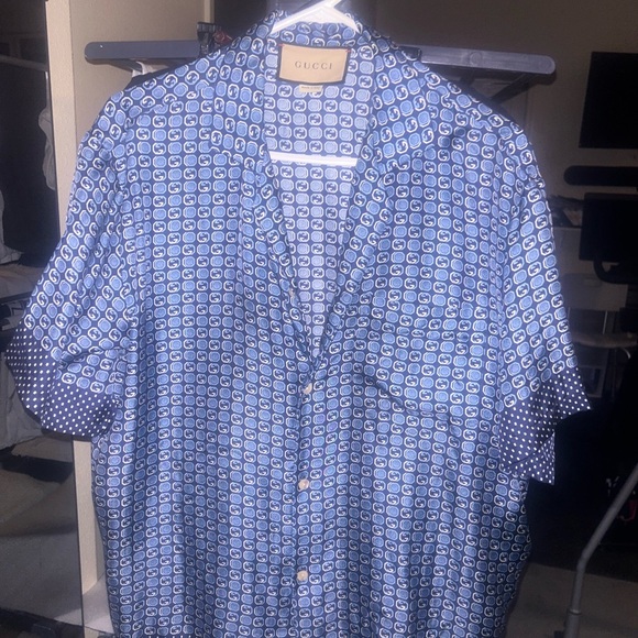 Blue Gucci Mens button up, Camp-Collar Logo-Print Silk Shirt size medium - Picture 5 of 6